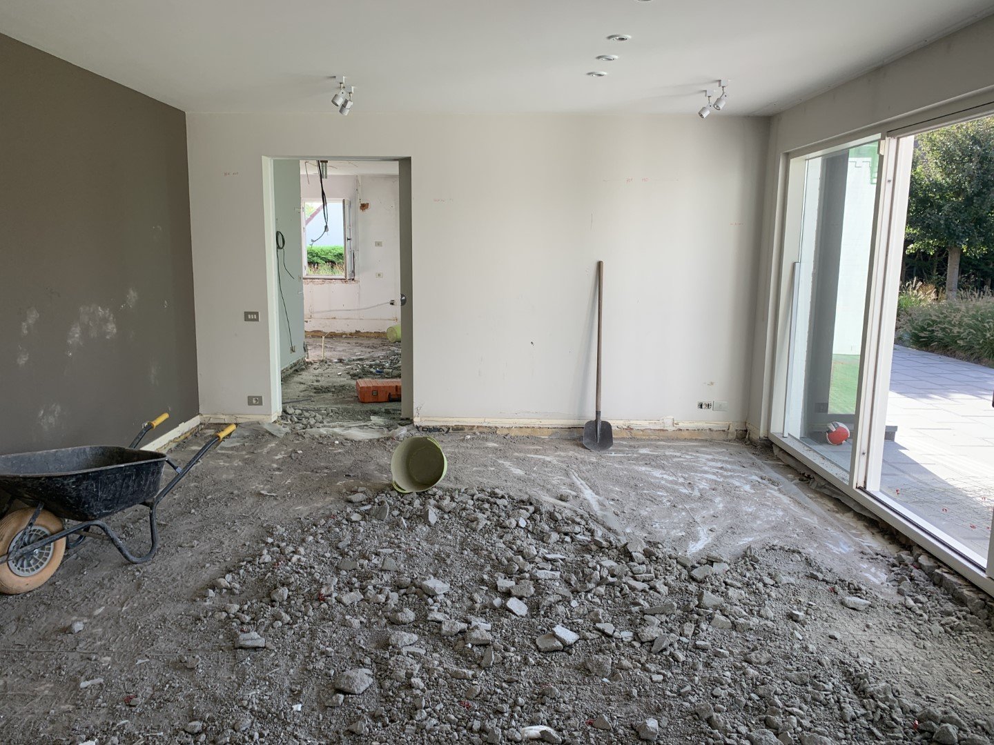Woning volledig gestript tot op de ruwbouw