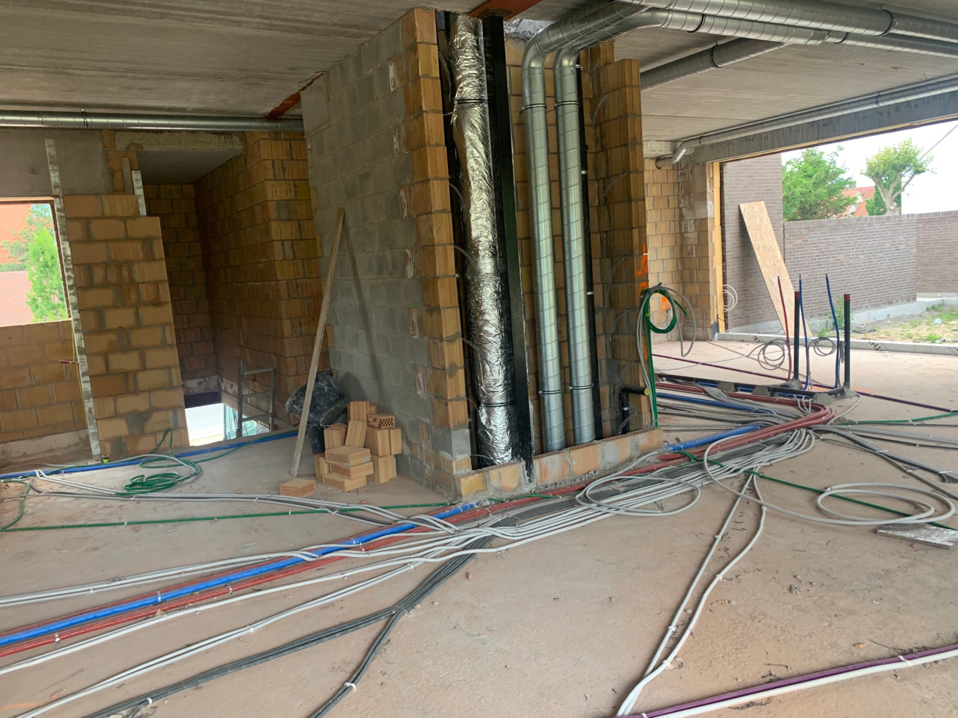 Ruwbouw met ventilatie- en leidingtechnieken