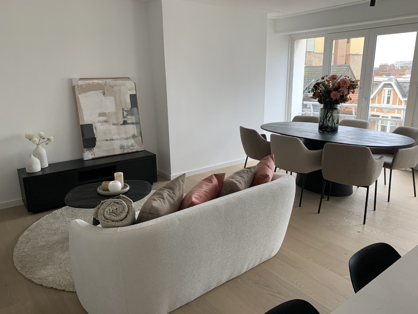 Ingerichte leefruimte na renovatie
