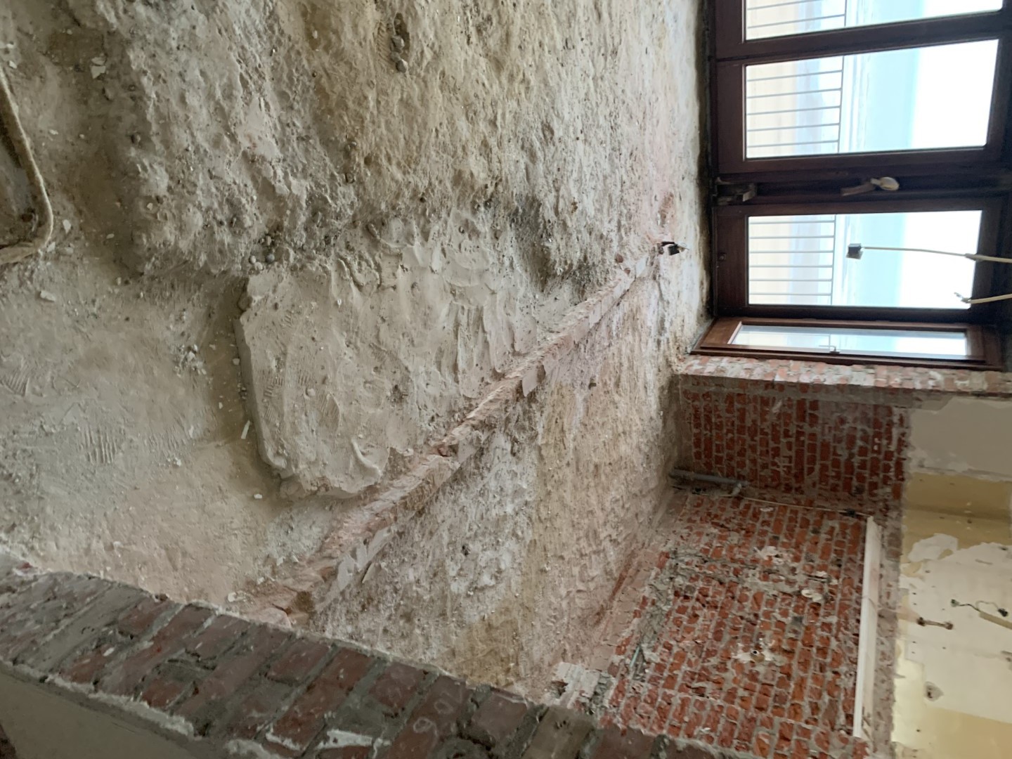 Appartement met zeezicht gestript tot op de structuur